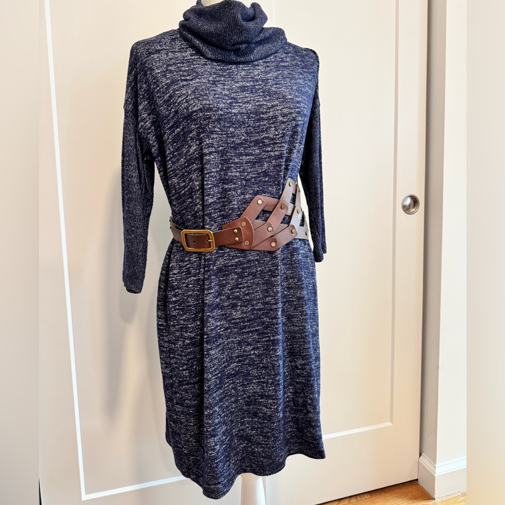 GAP Navy Knit Sweater Dress. 3/4 sleeve and cowl neck. Belt NOT included